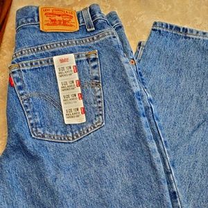550  brand new Levi jeans size 12M, relaxed fit tapered legs